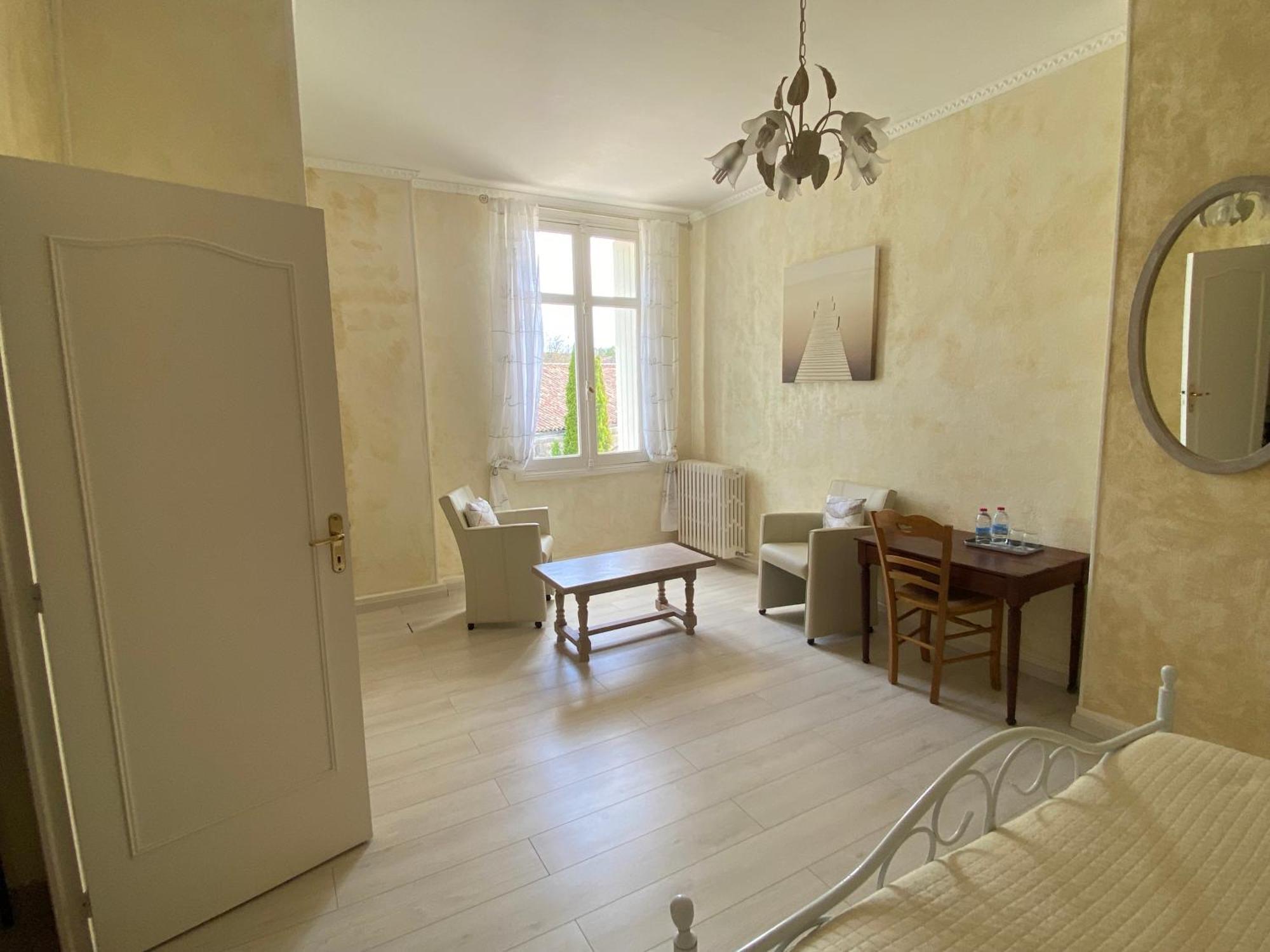 Domaine De La Perthuiserie Saint-Porchaire Extérieur photo