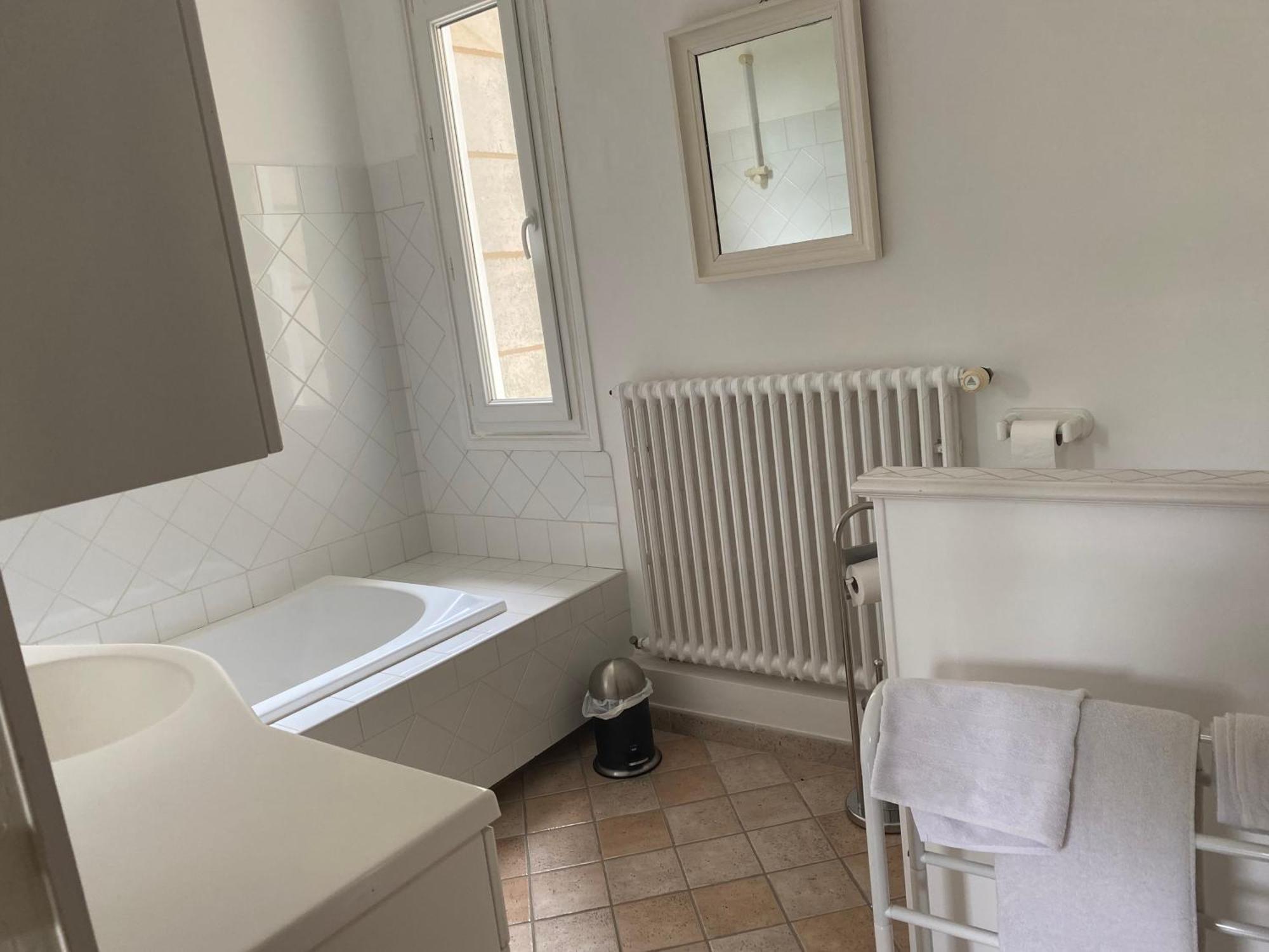 Domaine De La Perthuiserie Saint-Porchaire Extérieur photo